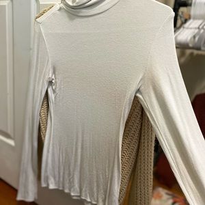 Wild fable white long sleeve ribbed turtle neck